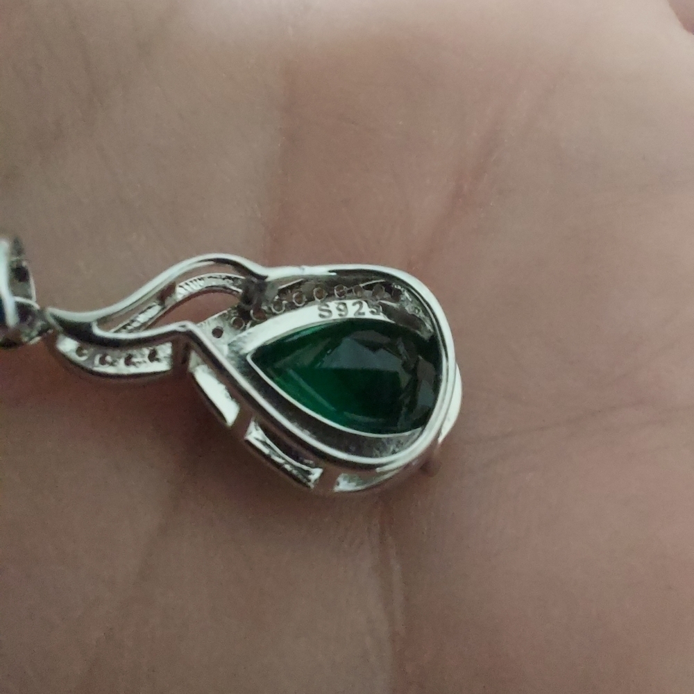 2.7 Carat Emerald Sterling Pendant - Picture 6 of 8